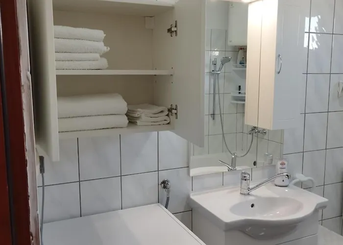 Appartement J.k-2 *